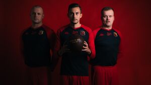 Jagiellonia zaprezentowała nowy strój. Piłkarze zagrają w nim tylko raz