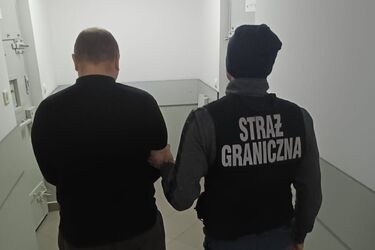 Przemycali papierosy balonami. Straż Graniczna zatrzymała dwóch Białorusinów