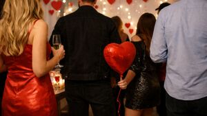 Od maratonów grozy po bale maskowe. Jak spędzić Walentynki w Białymstoku?