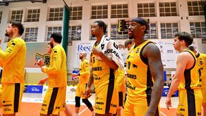 Kolejny mecz i kolejna porażka. Żubry jedną nogą w II lidze