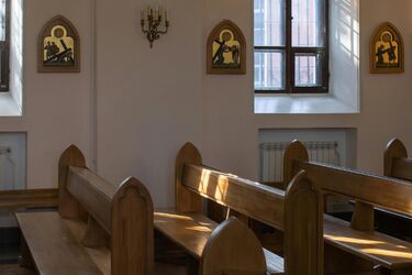 "Dar juniora dla seniora". Ruszyła Jałmużna Wielkopostna Caritas