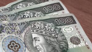 Prawie 7 tys. zł dodatku. Przybywa seniorów, którzy dostają to świadczenie