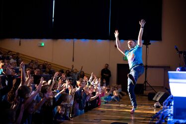 Muzyczna podróż po kosmosie. CeZik i NutkoSfera w Białymstoku