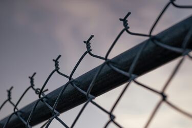 Akt oskarżenia po brutalnym napadzie w Białymstoku. 22-latek odpowie za rozbój