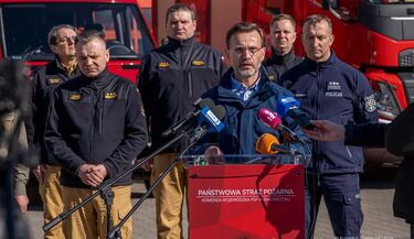 Wypalanie łąk w Polsce. Milionowe straty i zagrożenie dla życia