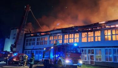 Straty sięgnęły prawie 5 mln zł. Śledztwo ws. pożaru w Hajnówce umorzone