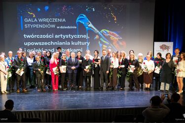 Podlaskie talenty docenione. 36 twórców otrzymało stypendia marszałka