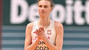 Halowe Mistrzostwa Świata. Żodzik bez medalu, Bukowiecka w półfinale