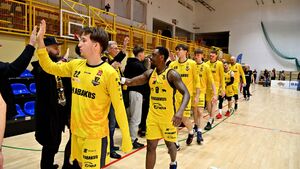 Samajae Haynes-Jones dał popis, ale to nie wystarczyło. Żubry znów poległy