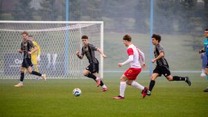 Sypnęło golami. Ubiegłoroczny zwycięzca za burtą