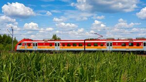 Prace na linii Łapy-Łomża. Będą utrudnienia i zmiany dla podróżnych