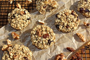 Pysznie i zdrowo. Szybkie ciastka owsiane z bananem bez jajek, cukru i mąki