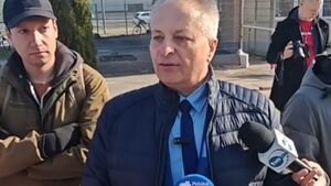 Emocje przed zakładem Biaglass. Poszło o warunki zakończenia pracy