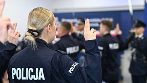 25 nowych policjantów na Podlasiu. Wkrótce trafią do jednostek w regionie