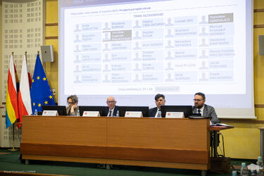 Kluczowe decyzje dla regionu. Co ustalili radni sejmiku? 