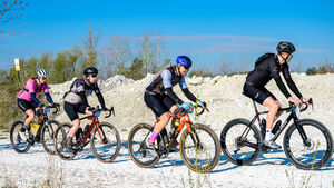 Rekord frekwencji i ściganie nad Bugiem. Orient Gravel wystartował [ZDJĘCIA]