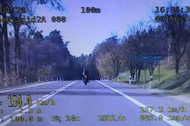 Ponad 150 km/h na DK8. Surowe kary dla kierowców