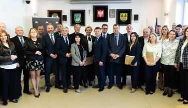 Podpisano 12 umów. Powstaną nowe centra aktywności i miejsca rekreacji