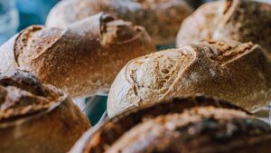 Nowe inwestycje. 10,1 mln zł dla piekarni i 2,52 mln zł dla producenta żywności