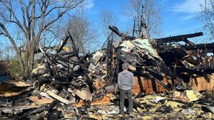 Pożar zabrał im dom w kilka minut. Rodzina prosi o pomoc