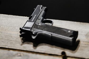 Prokuratura kończy śledztwo. Jest akt oskarżenia po ataku na policjantów