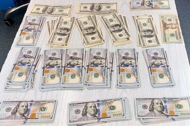 Przemyt dolarów w ciężarówce. Białorusin wpadł na granicy w Bobrownikach