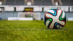 Ściąga kibica. Gra II i III liga. Odbywa się też walka o Ekstraklasę