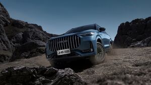 Jaecoo 8 Super Hybrid, czyli luksusowy SUV nowej generacji