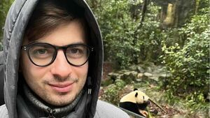 O pandzie wielkiej i jej roli w dyplomacji. Panel autorski z dr. Parzymiesem