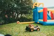 Dmuchańce, alpaki i wspólne grillowanie. Festyn fundacji 