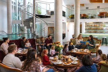 Co robić z dzieckiem w niedzielę? Do Restauracji Forma wraca „Bajkoczytanie” 