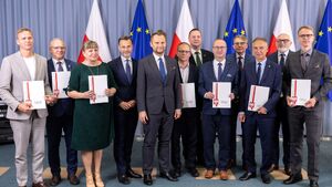 8,7 mln zł na lokalne drogi. Podpisano pierwsze umowy w regionie