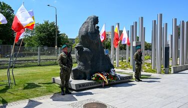 Strach, wywózki i pamięć. Białystok upamiętni wydarzenia z lat 1940-1941