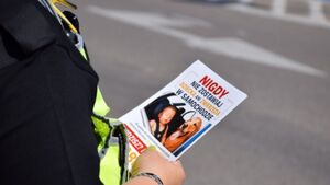 Wystarczy chwila, by auto stało się śmiertelną pułapką. Służby apelują o rozwagę