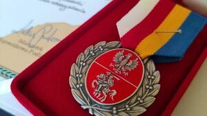 Śniadecja z Odznaką Honorową Województwa Podlaskiego