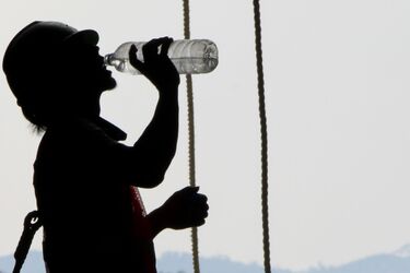 Koniec pracy w upały? Nowe zasady dla pracodawców i pracowników