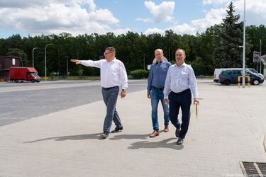 Nowy parking przy targowisku na Kawaleryjskiej coraz bliżej otwarcia
