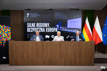Biznes i innowacje wspólnie dla Podlasia. Podpisano porozumienia
