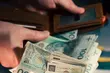 Wakacje ważniejsze niż długi? Tak tłumaczą się Polacy przed windykatorami
