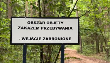 Rowerami wjechały do strefy buforowej. Dostały po 500 zł mandatu