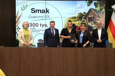 Ponad 300 tys. zł dla kół gospodyń i gospodarzy wiejskich