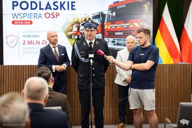 Blisko 2 mln zł na doposażenie OSP. Pierwsze gminy podpisały umowy