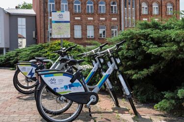 Darmowy kwadrans na elektrycznym BiKeR-ze? Radny proponuje zmiany