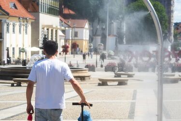 Gdzie schronić się przed upałem? Radny chce więcej miejsc z bezpłatną wodą