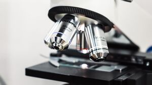 Dziwny smak i chemiczny zapach. Ten napój znika ze sklepów