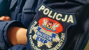 Zasnął w taksówce. Po przebudzeniu próbował uciec przed policją