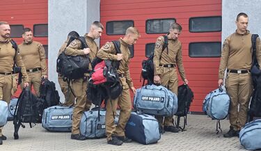 12 podlaskich strażaków leci do Hiszpanii. Będą walczyć z pożarami lasów