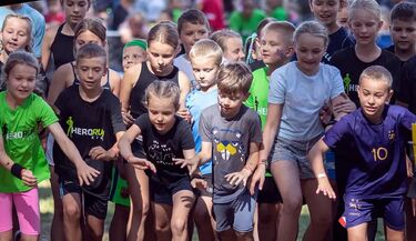 Dziecięca armia ruszy przez błoto i przeszkody. Czas na Hero Run Kids