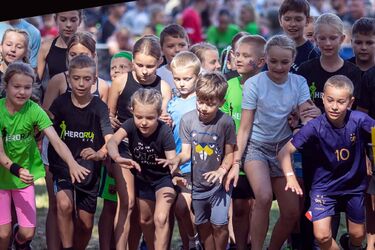 Dziecięca armia ruszy przez błoto i przeszkody. Czas na Hero Run Kids