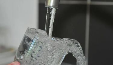 Sanepid ostrzega. Woda w kilku miejscowościach nie nadaje się do picia